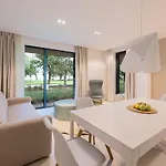 Oliver Lux 公寓式酒店