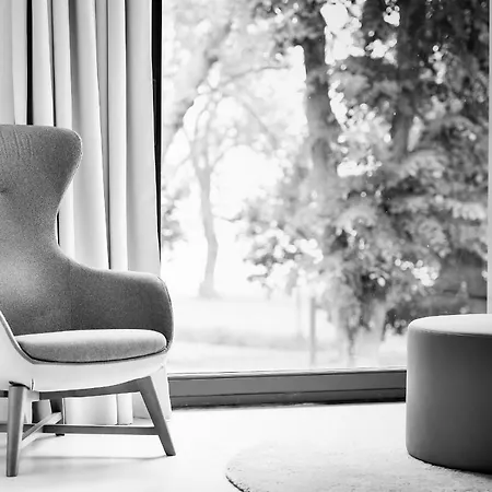 Oliver Lux Aparthotel 4*