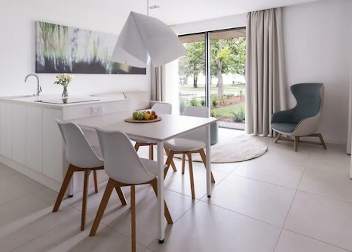 Oliver Lux Aparthotel 4*